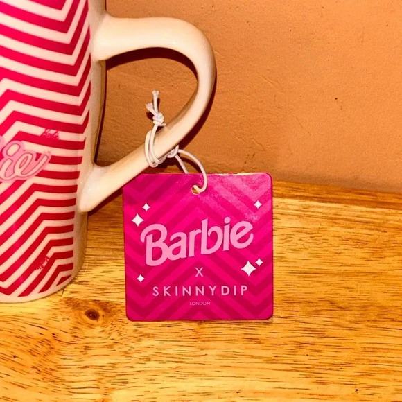 NWTS Pink & White Striped Ceramic Barbie Mug With Lid Made By Skinny Dip London - Picture 6 of 8
